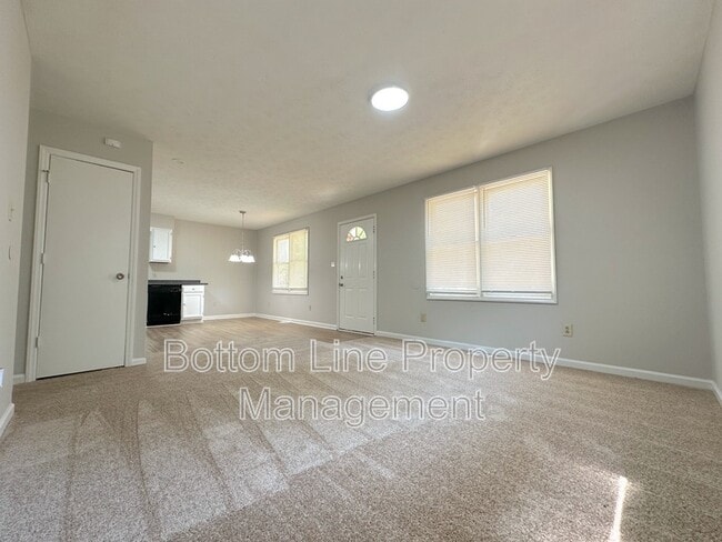 Foto del edificio - 3634 Durham Ln