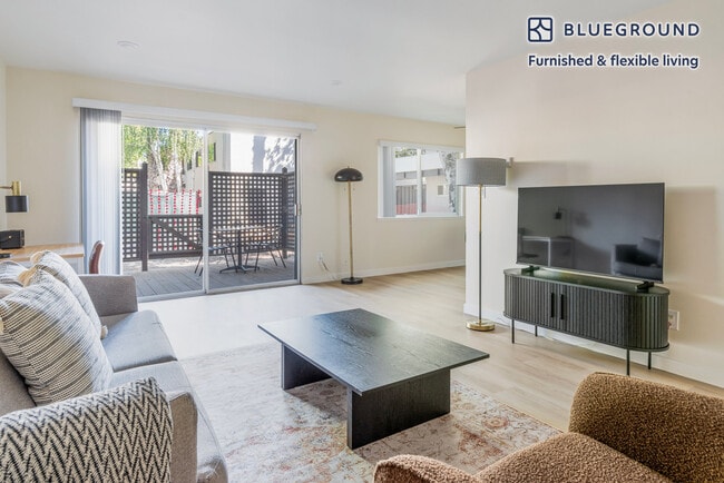 Foto del edificio - 2721 Midtown Ct