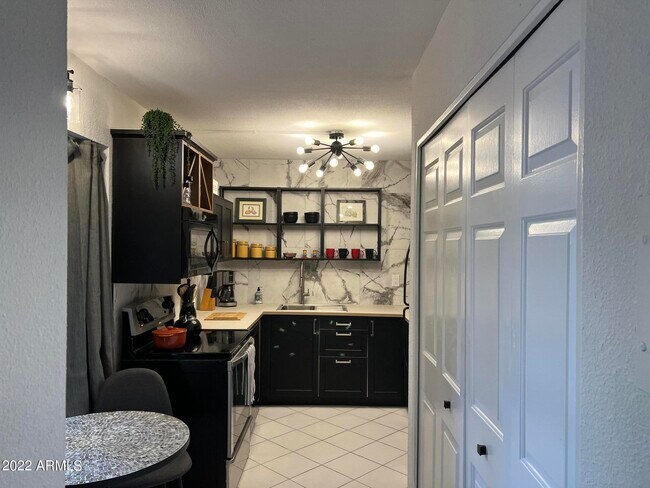 Foto del edificio - 5110 N 31st Way