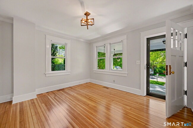 Foto del edificio - 4 Highview Ave