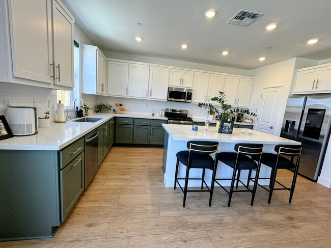 Building Photo - 2133 Verde Ranch Rd