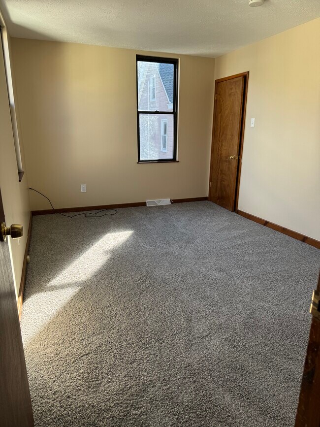 Dormitorio - 834 Evergreen Ave