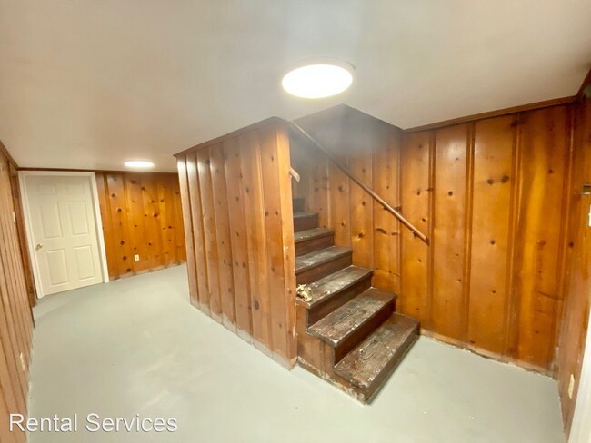 Building Photo - 3 br, 2 bath House - 1103 Avenue B