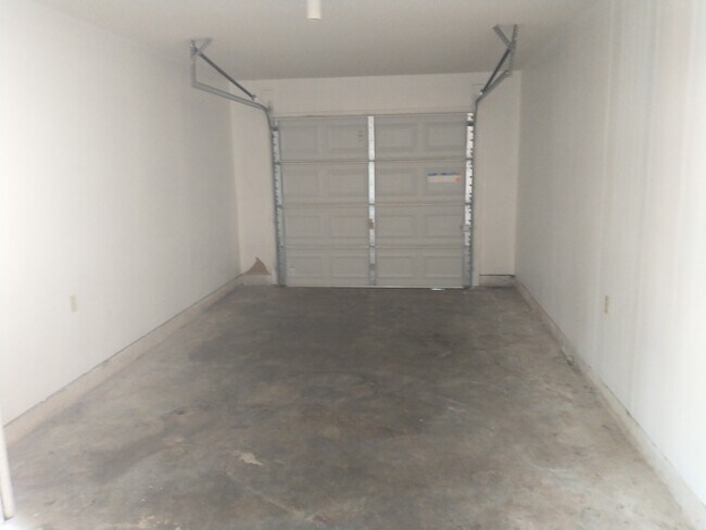 Foto del edificio - 8802 Morrison Rd