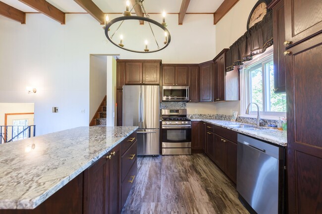 Foto del edificio - Rare 3 bed 3 bath home in new hope!!!