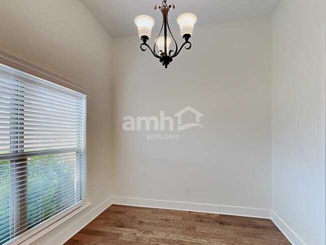 Foto del edificio - 160 Shady Ln Cove