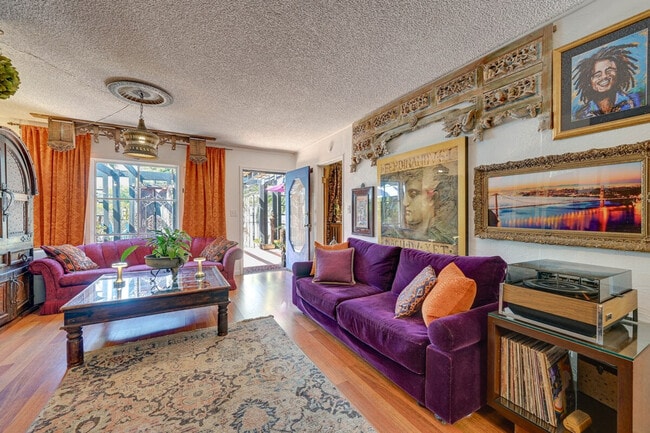 Building Photo - 695 E K St