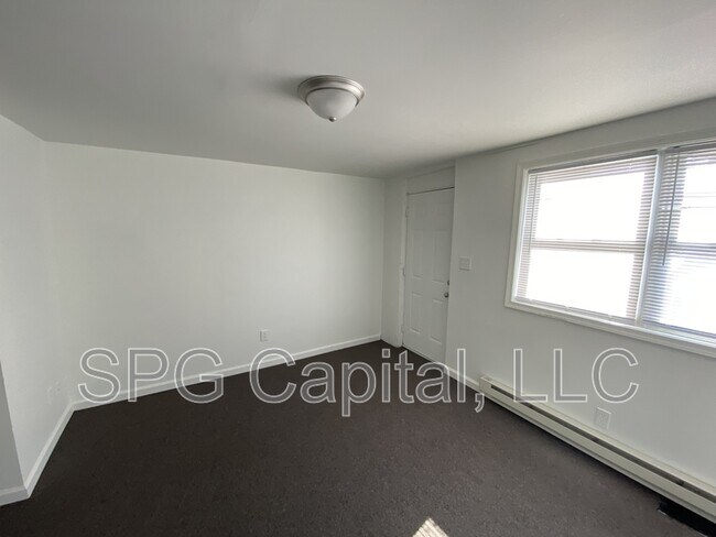 Building Photo - 233 E College Ave