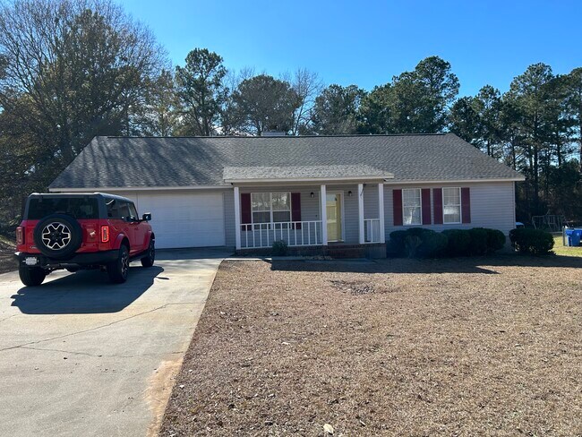 Building Photo - 111 Mockingbird Dr
