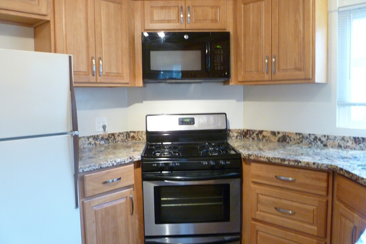 Primary Photo - 175 W I St