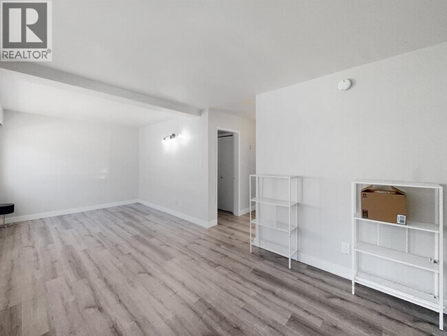 Photo du bâtiment - 8635 Fremlin St
