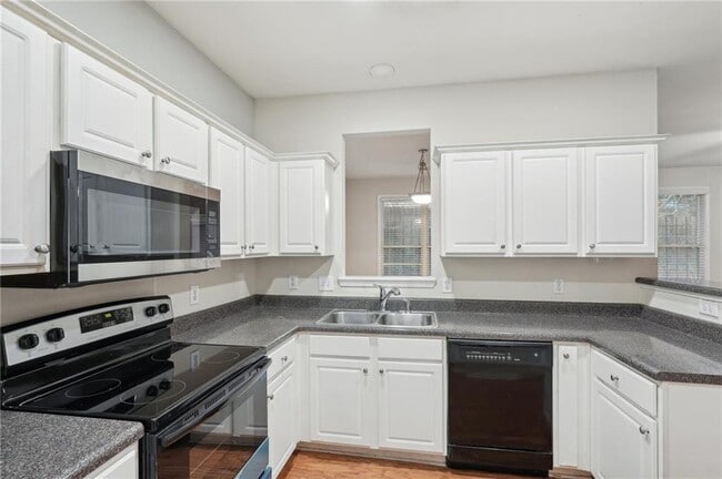 Building Photo - 3306 Sheffield Cir