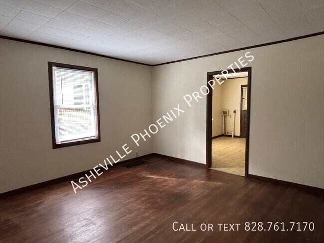Building Photo - 66 Branning St
