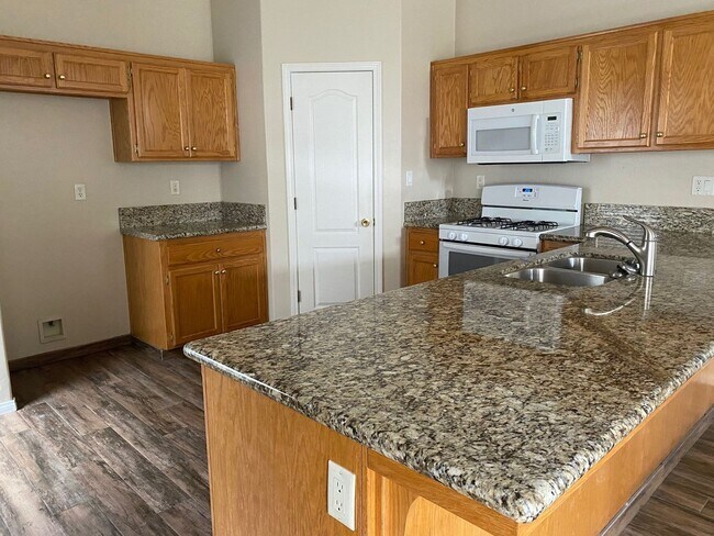 Foto del edificio - 9604 Lanneau Ct