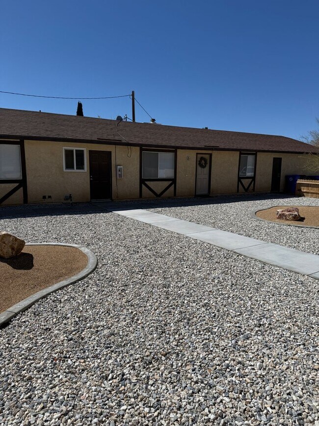 Foto del edificio - 12363 Redwing Rd