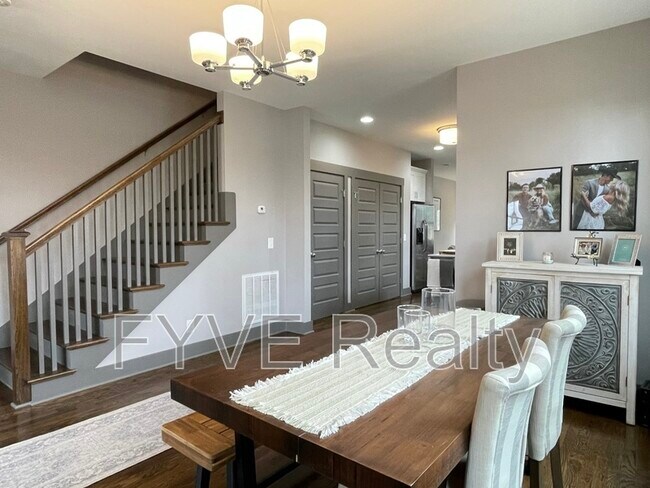 Foto del edificio - 1124A Leland Ave