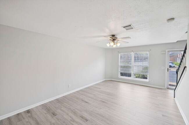 Building Photo - 340 Stewarts Landing Cir