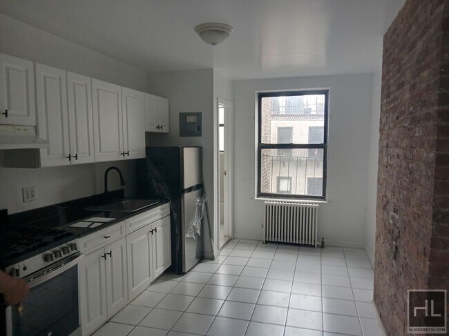 Building Photo - EAST 89 STREET
