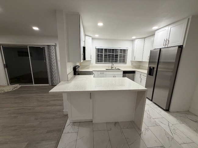 Building Photo - 1215 Ximeno Ave