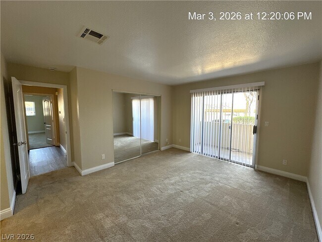 Foto del edificio - 1842 N Decatur Blvd