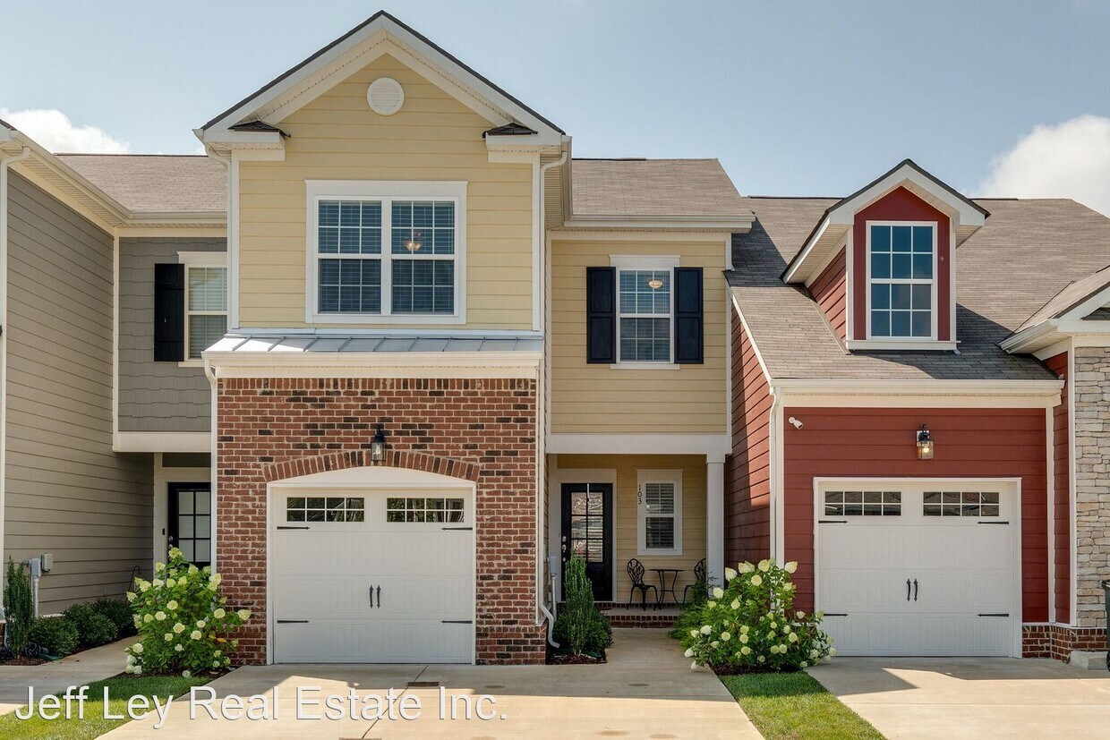 Primary Photo - 3 br, 2.5 bath House - 103 Dursley Ln.