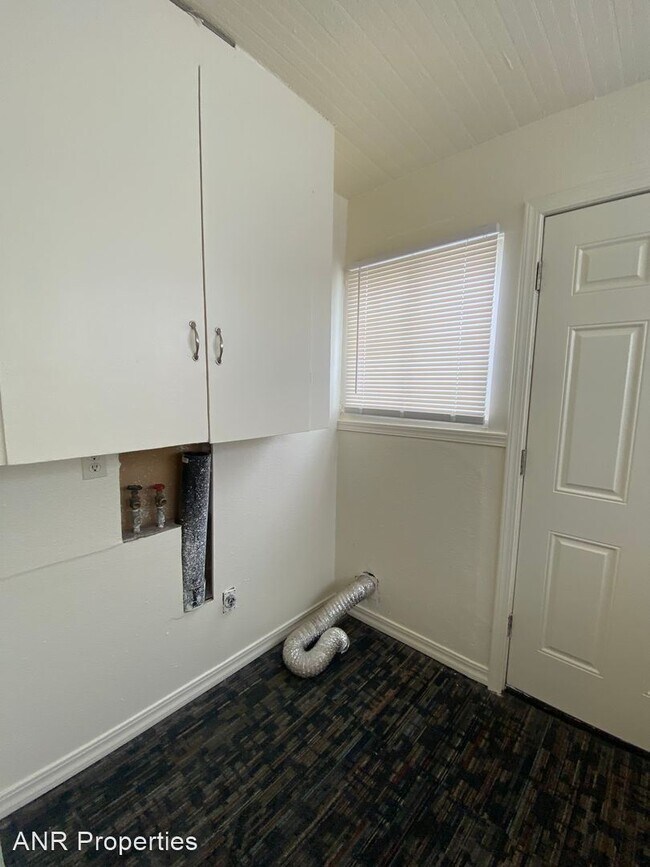 Building Photo - 2 br, 1 bath House - 1341 N Harrison