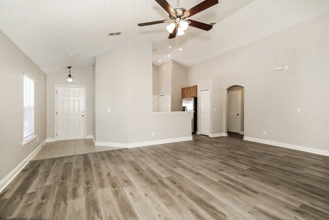 Building Photo - 1258 Bedrock Dr