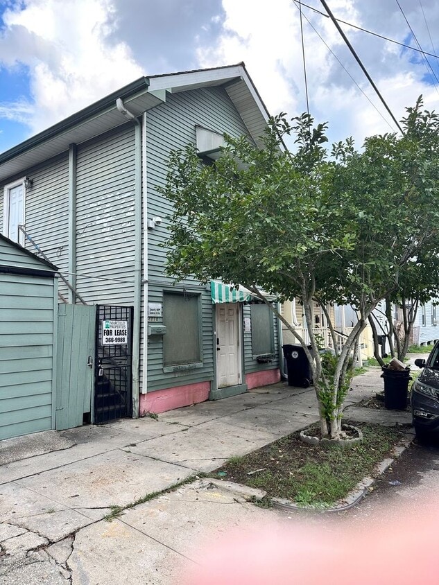 Mid City Newly Renovated - Mid City Newly Renovated