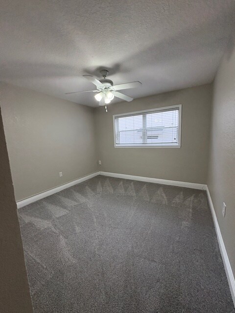 Bedroom 2 - 225 E New Hampshire St