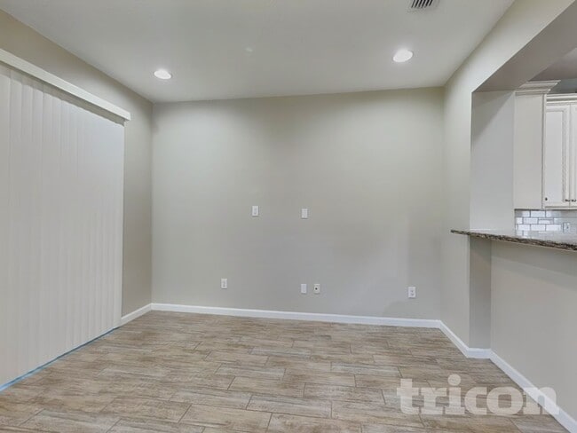 Building Photo - 12447 Trailhead Dr