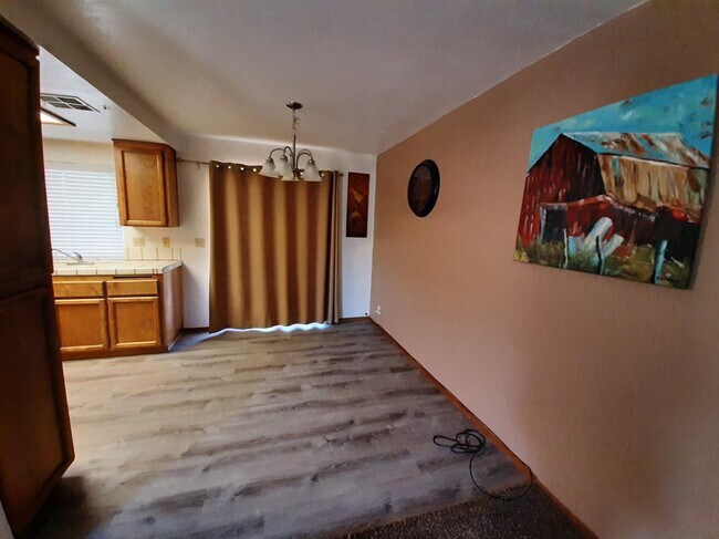 Foto del edificio - 32843 Sunset Rd