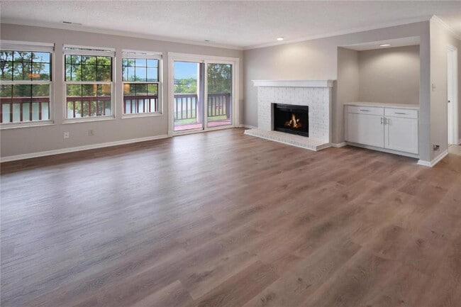 Building Photo - 423 Shirley Ridge Dr
