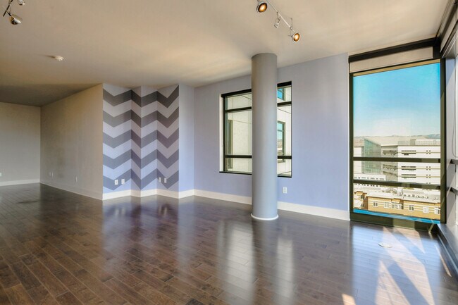 Building Photo - 88 E San Fernando St