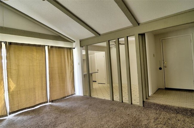 Building Photo - 601 Stroud Ln