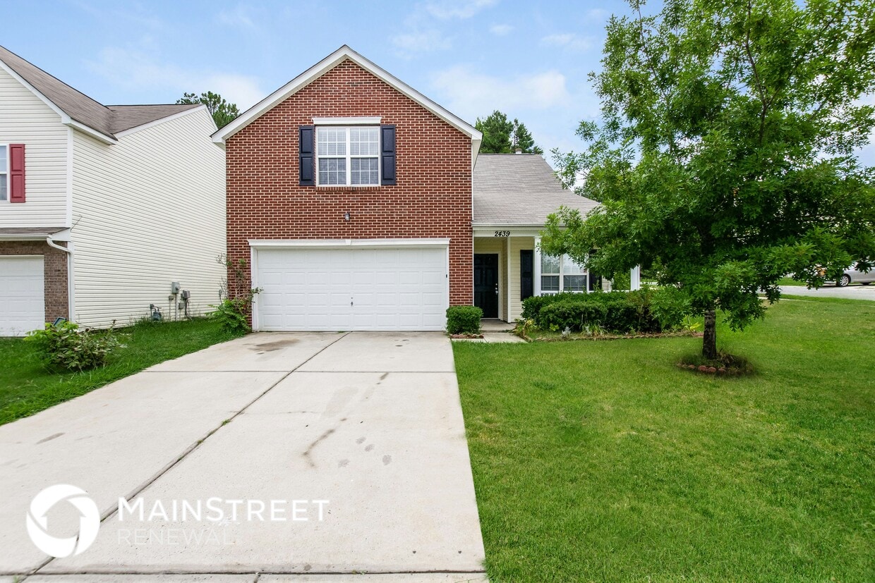 Foto principal - 2439 Sunset Oaks Dr