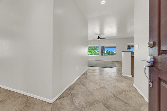 Foto del edificio - 7752 Fruit Dove St