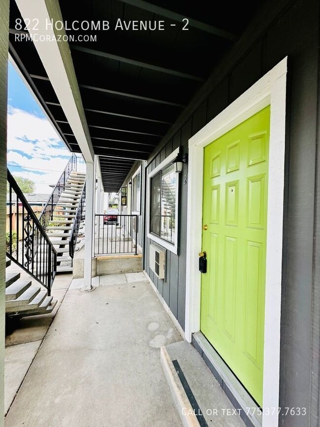 Building Photo - 822 Holcomb Ave