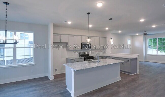 Foto del edificio - 802 Laurel Gate Dr