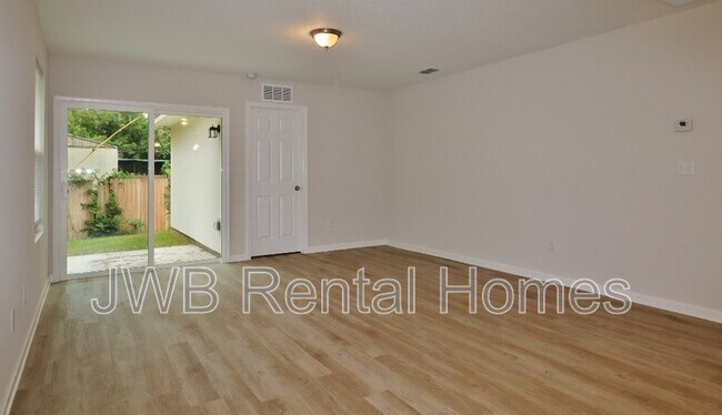 Foto del edificio - 3508 Phyllis St