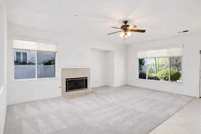 Building Photo - Single Level Rancho San Pasqual Home