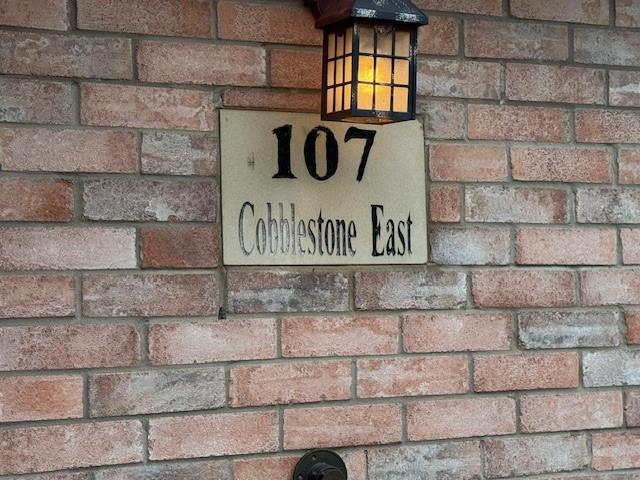 Building Photo - 107 Cobblestone Dr E