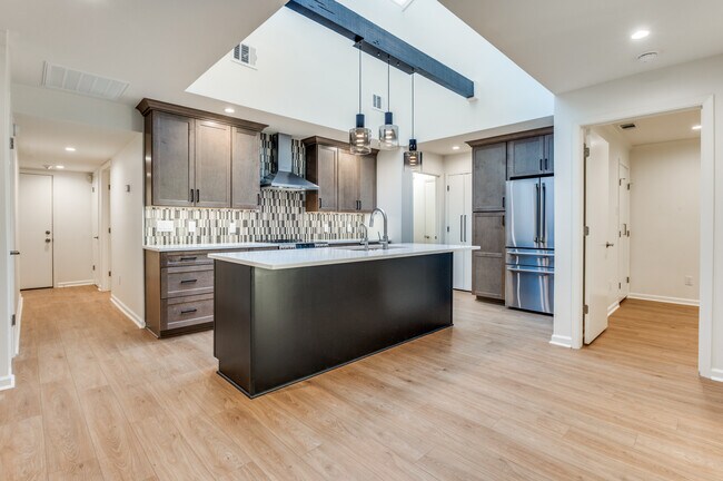 Foto del edificio - 9805 Airline Rd