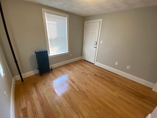 Foto del edificio - 303 Highland Ave