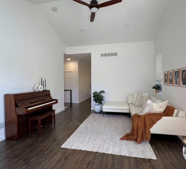 Foto del edificio - 14203 Tern Dr