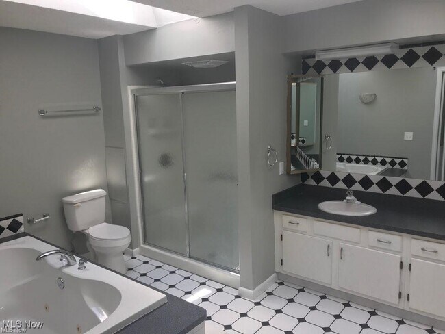 Foto del edificio - 7283 Hudson Park Dr