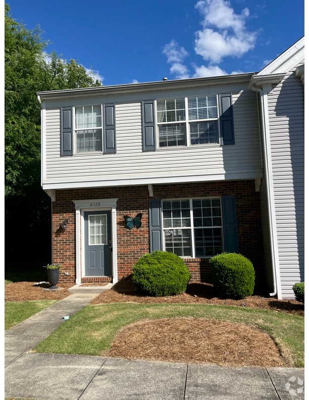 Building Photo - 6728 Rothchild Dr