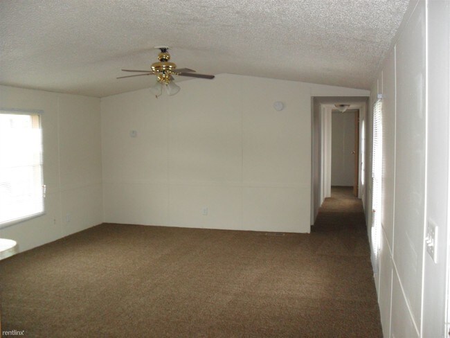 Building Photo - 2525 Horn Ave