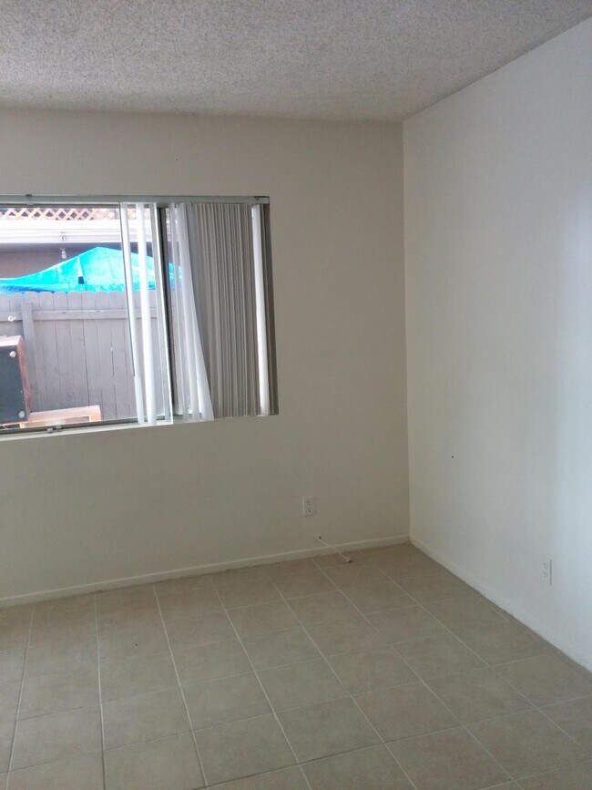 2014 Evergreen St Unit 2014, La Verne, CA 91750 Condo for Rent in La