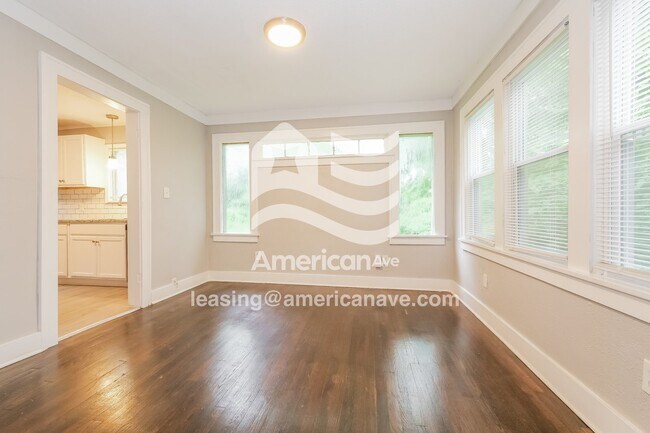 Foto del edificio - 1824 E 73rd St