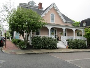 Building Photo - 22 Mt Vernon St